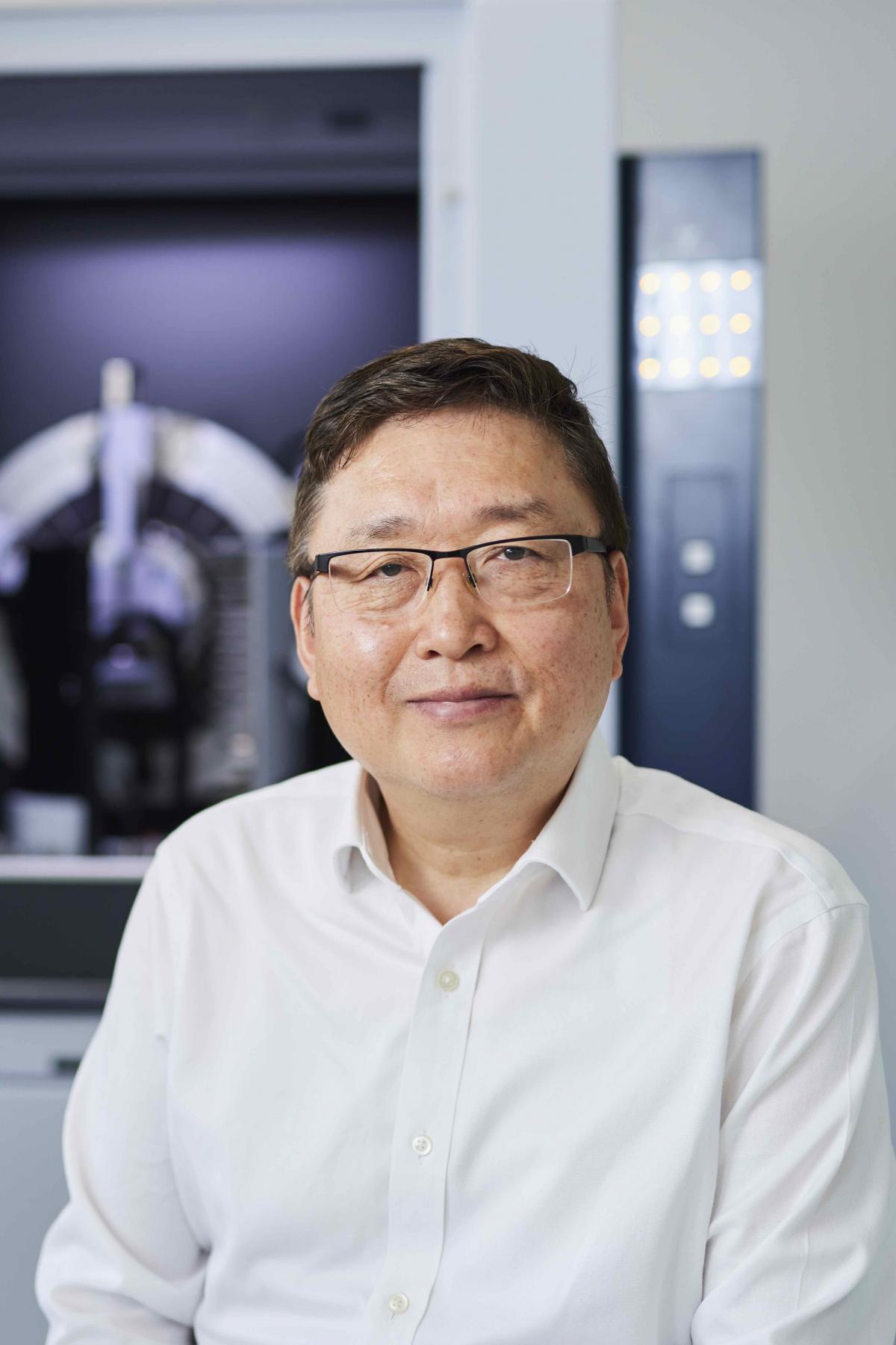 Prof Shizhang Qiao