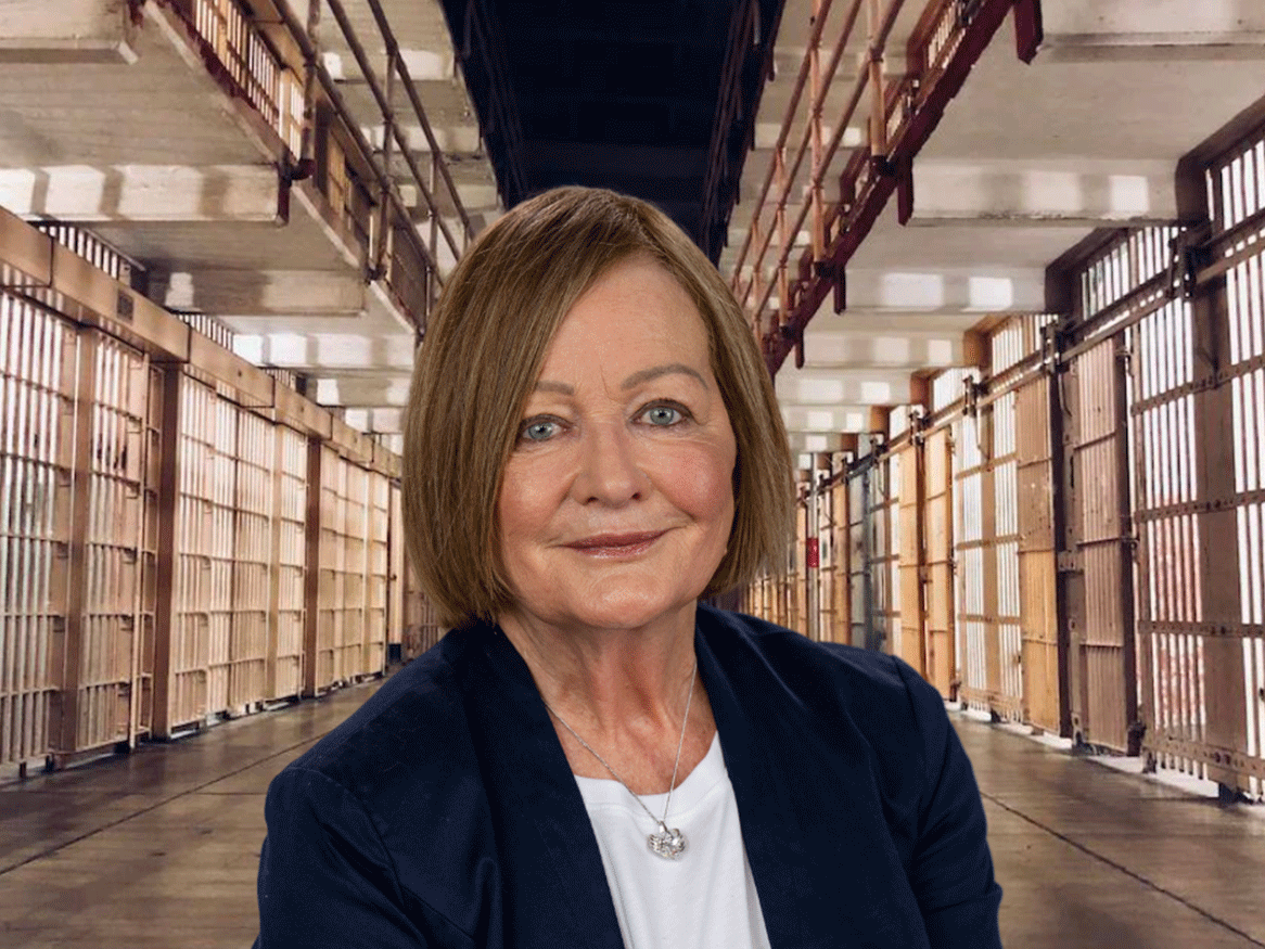 Dr Julie-Anne Toohey